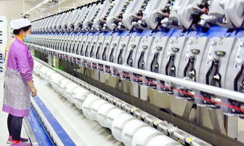 促進(jìn)數(shù)字技術(shù)與制造業(yè)深度融合，讓中國智造釋放更多活力